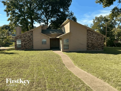 5617 Shady Crest Trl 3 Beds Apartment for Rent