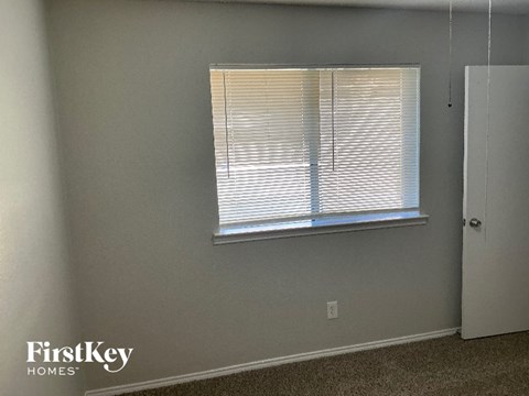 5617 Shady Crest Trl 3 Beds Apartment for Rent