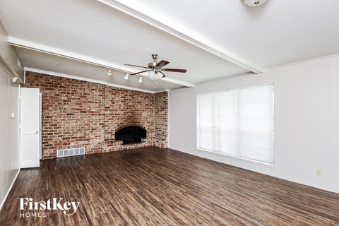 5632 Wonder Dr 3 Beds Apartment for Rent