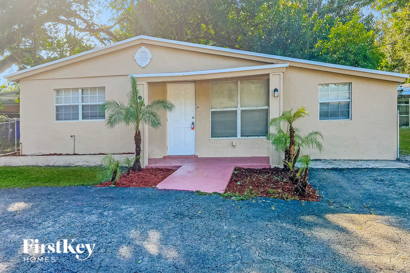 5740 Douglas St Hollywood FL 33021 - 000 Photo Proof 11804267 