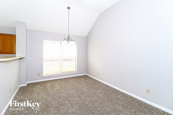 5742 Morning Flower 4 Beds House for Rent - Photo Gallery 5