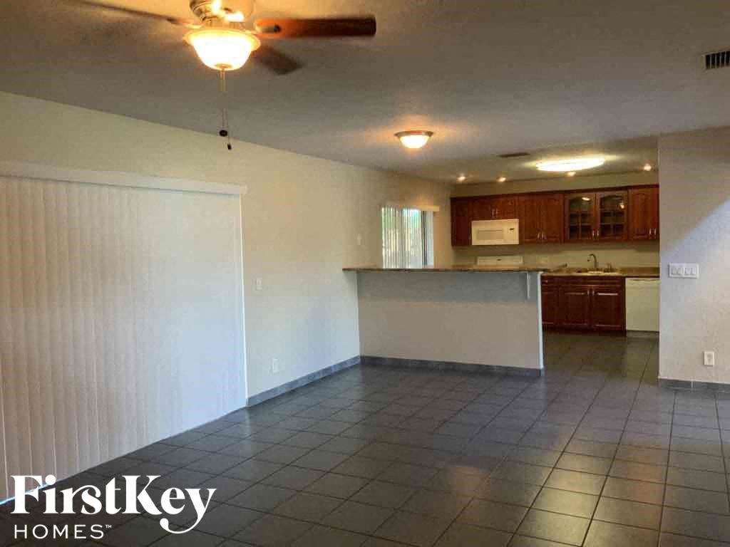 5784 Strawberry Lakes Circle 3 Beds House for Rent - Photo Gallery 5