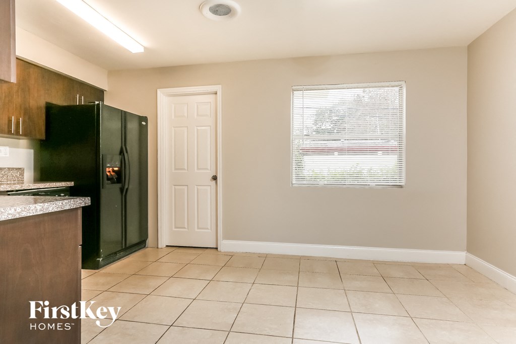 5810 SW 54 Ave Davie, FL 33314
