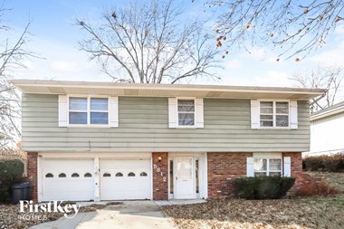 5812 N Hardesty Ave 4 Beds Apartment for Rent