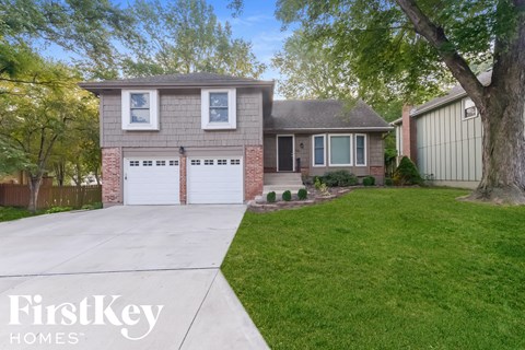 5817 N Indiana Ave 4 Beds Apartment for Rent