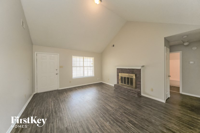 5848 Hickory Shadow Ln Studio House for Rent - Photo Gallery 3