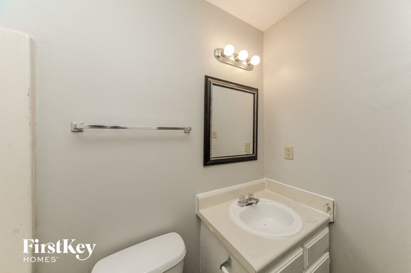 5848 Hickory Shadow Ln Studio House for Rent - Photo Gallery 13