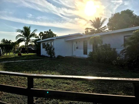 5850 NW 118 St 3 Beds Apartment for Rent