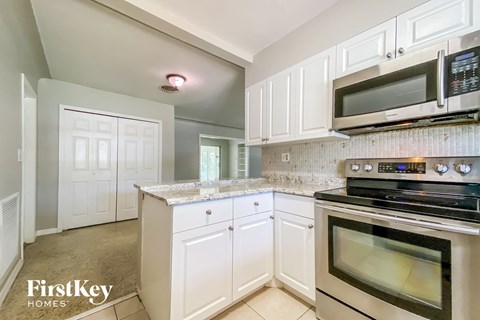 5900 Grove St S 3 Beds House for Rent - Photo Gallery 5