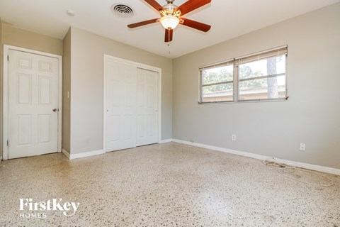 5900 Grove St S 3 Beds House for Rent - Photo Gallery 10