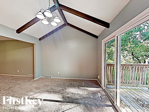5906 NW Walnut Creek Dr 3 Beds Apartment for Rent