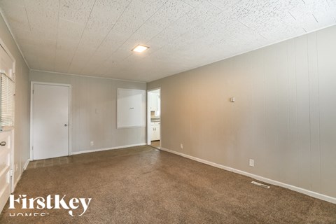 5915 Harvard Ave 3 Beds Apartment for Rent