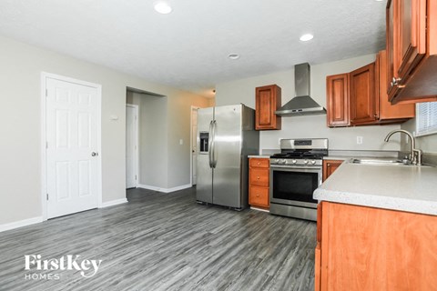 5986 Driftwood Ct 4 Beds Apartment for Rent