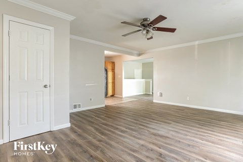 6004 Farley Ave 3 Beds Apartment for Rent