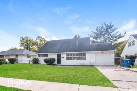6021 E 42Nd Street 3 Beds Apartment for Rent