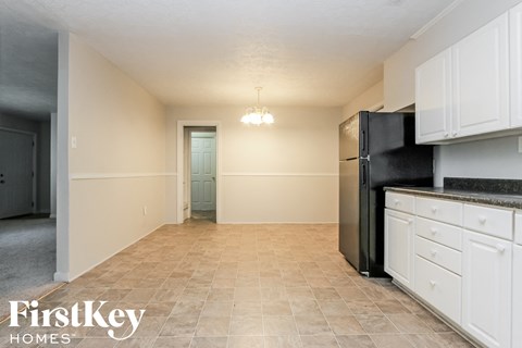 6256 Raleigh Dr 3 Beds Apartment for Rent
