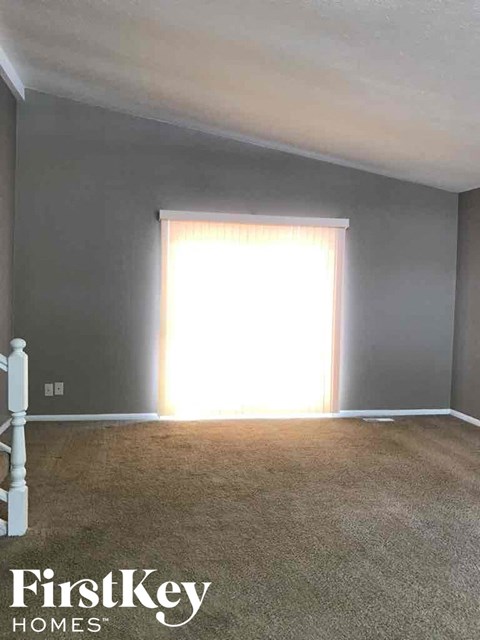 6321 W Ray St 3 Beds Apartment for Rent