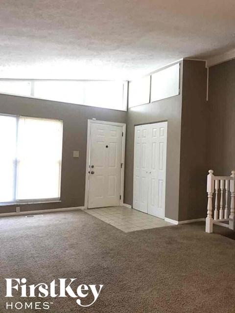 6321 W Ray St 3 Beds Apartment for Rent