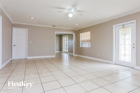 6321 SW 17 Street 3 Beds Apartment for Rent