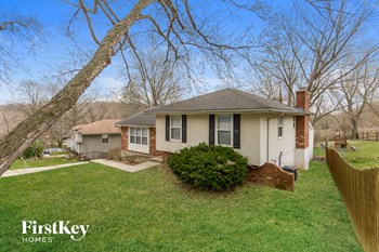 6363 NW 49th St 3 Beds House for Rent - Photo Gallery 2