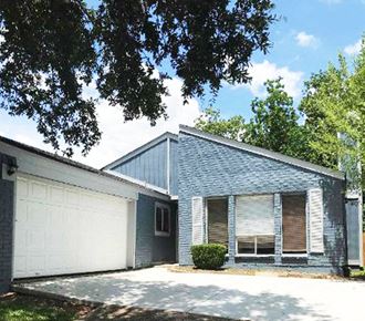 6418 Ivyknoll Dr 3 Beds Apartment for Rent
