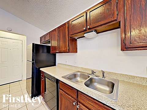 6441 Alta Vista Drive 3 Beds Apartment for Rent
