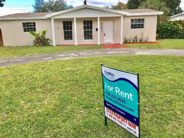 6451 SW 2 St Studio House for Rent - Photo Gallery 3