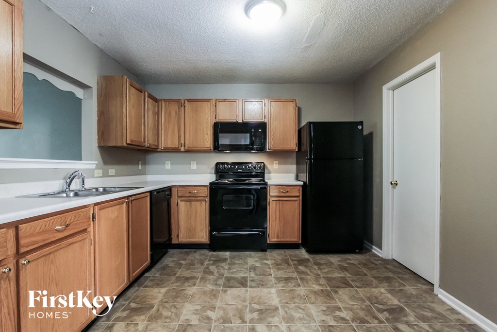 6614 Black Antler Drive Indianapolis, IN 46217