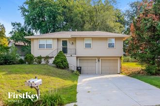 6637 NW Hidden Valley Road 3 Beds Apartment for Rent