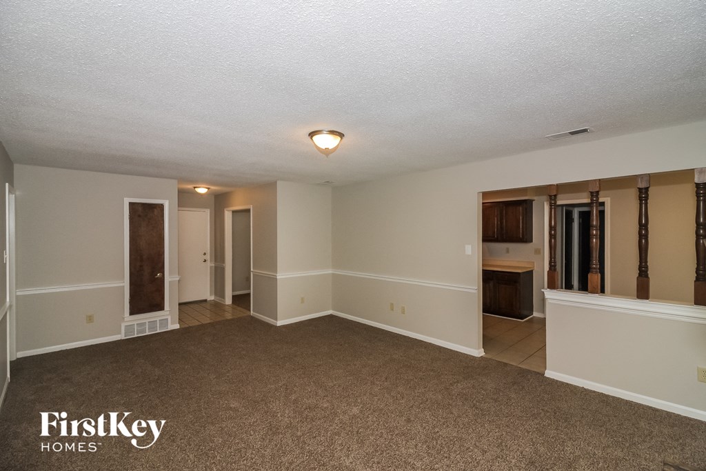 6820 Rockingham Memphis, TN 38141