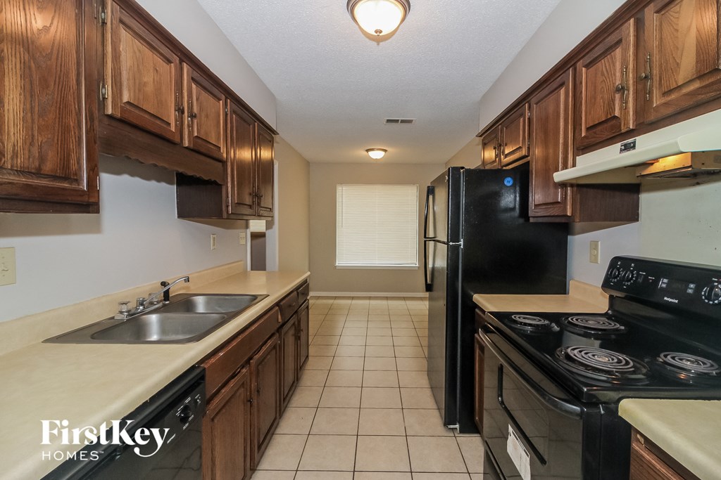 6820 Rockingham Memphis, TN 38141