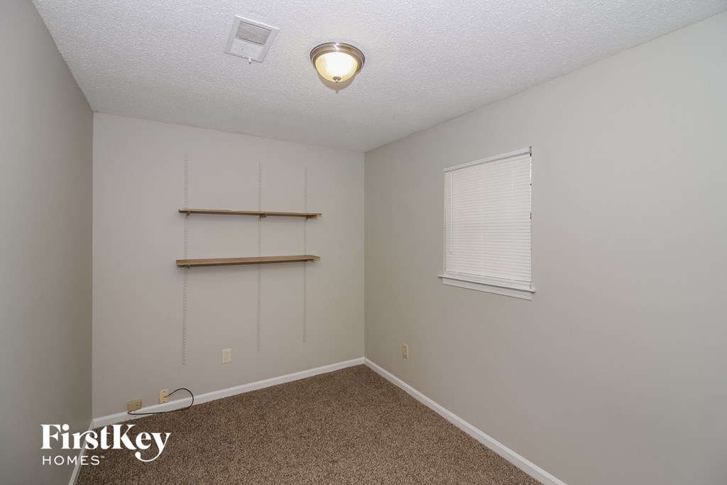 6820 Rockingham Memphis, TN 38141