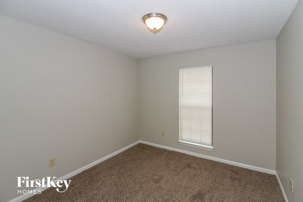 6820 Rockingham Memphis, TN 38141