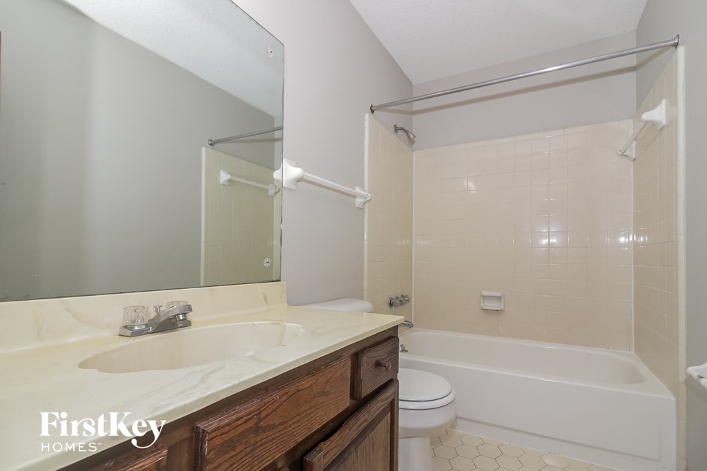 6820 Rockingham Memphis, TN 38141