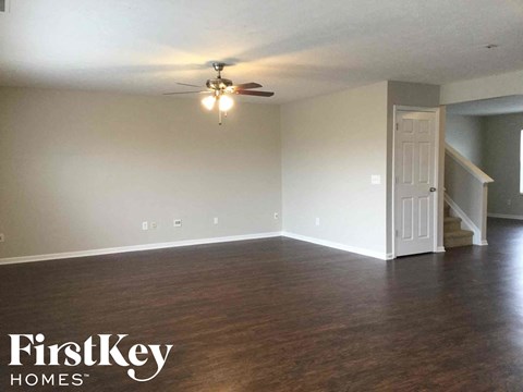 6914 Governors Point B 4 Beds Apartment for Rent