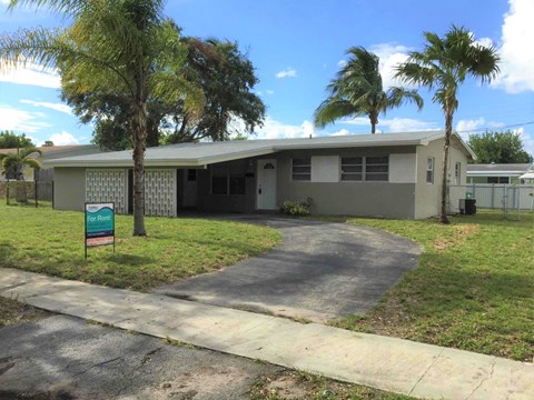 6941 SW 5 St 3 Beds Apartment for Rent