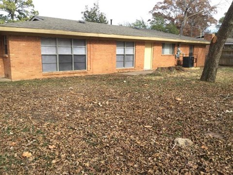 7000 Meadowbrook Dr 3 Beds Apartment for Rent