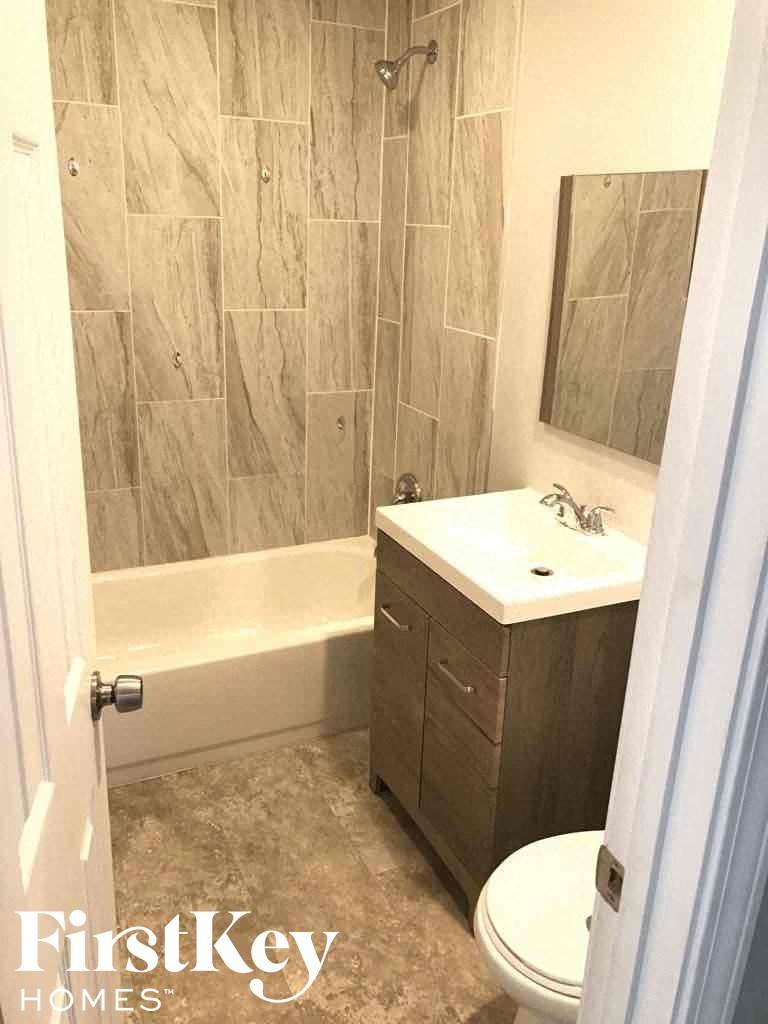 7020 NE 51ST Ter 4 Beds House for Rent - Photo Gallery 7