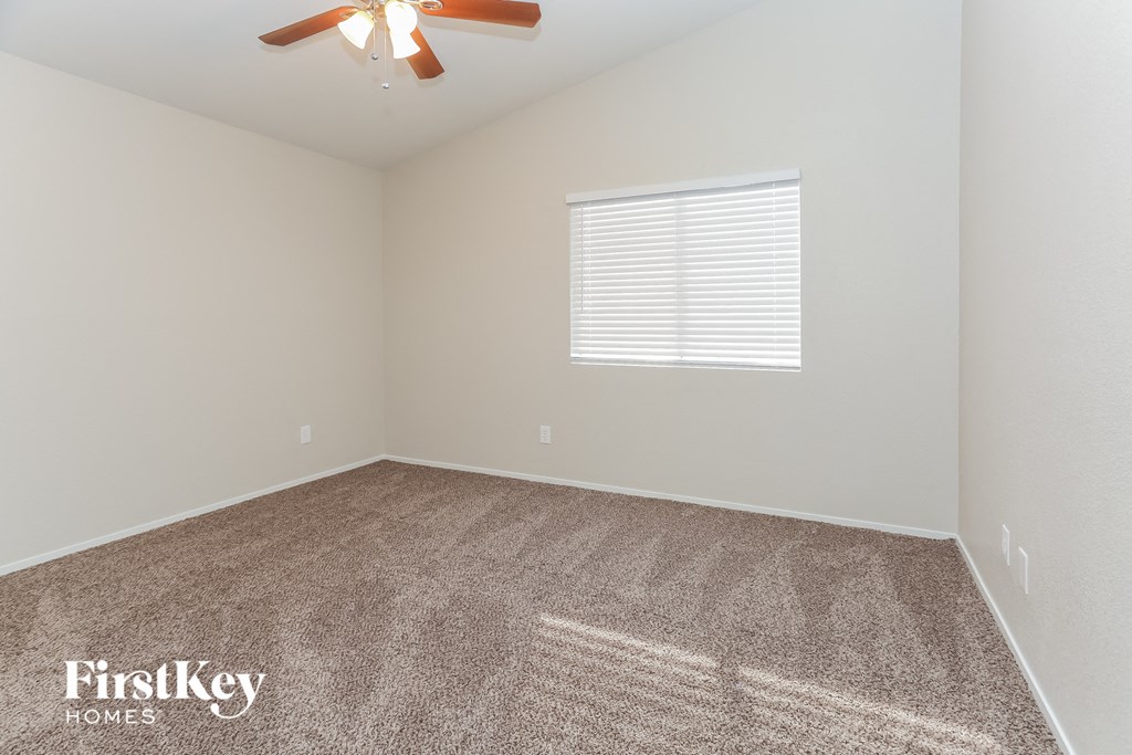 7033 Village Shore Ct Las Vegas, NV 89129