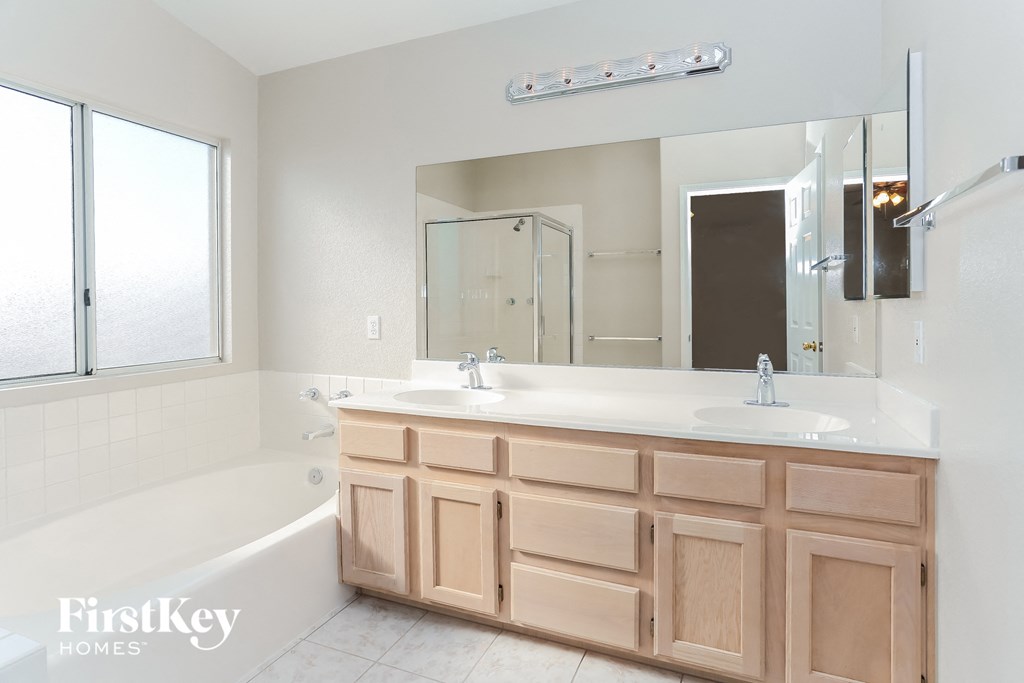 7033 Village Shore Ct Las Vegas, NV 89129