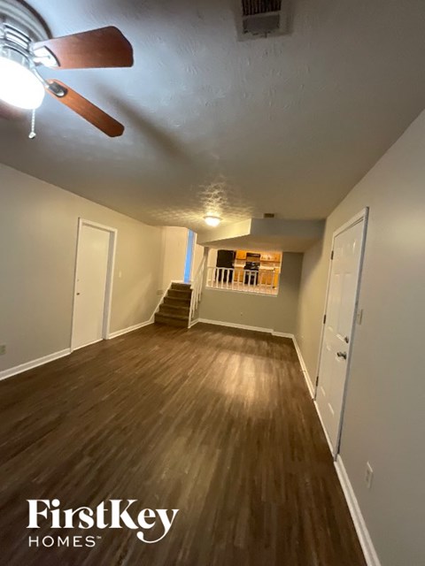 7094 Apache Lane 3 Beds Apartment for Rent