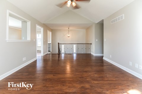 7111 N Holmes St 4 Beds Apartment for Rent