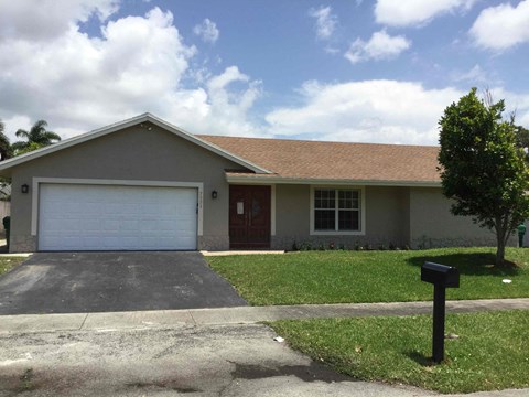 7131 NW 46 Court 4 Beds Apartment for Rent