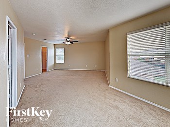 7161 Kickapoo Drive 3 Beds House for Rent - Photo Gallery 8