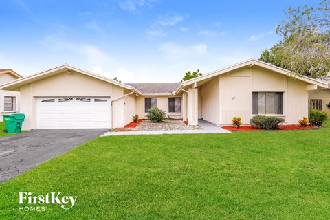 7200 NW 46 St 3 Beds Apartment for Rent