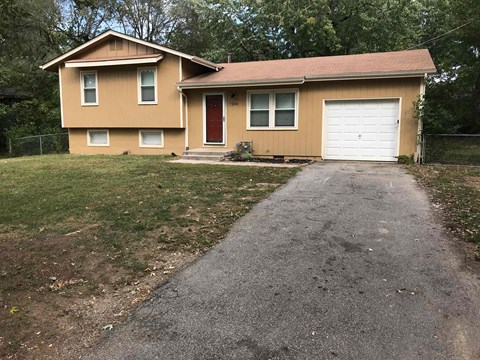 7200 NW 75Th St 3 Beds Apartment for Rent