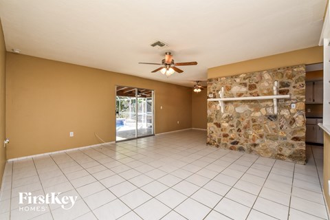 7218 Jasmine Rd 3 Beds Apartment for Rent
