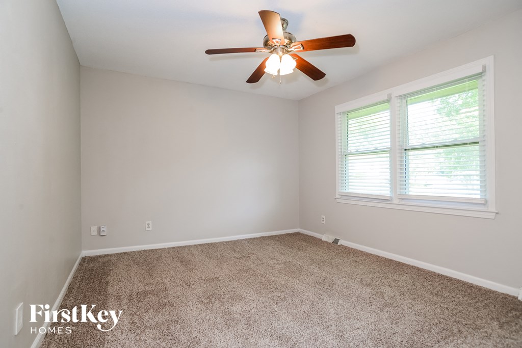 7305 NW 76th Pl 3 Beds House for Rent - Photo Gallery 3