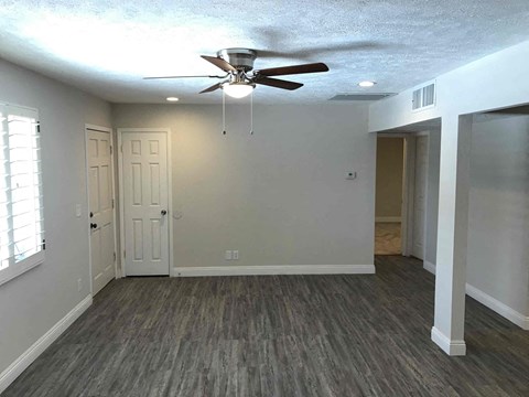 7427 E Mckinley St 3 Beds Apartment for Rent