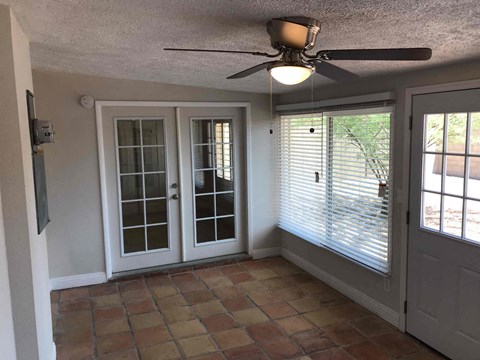 7427 E Mckinley St 3 Beds Apartment for Rent